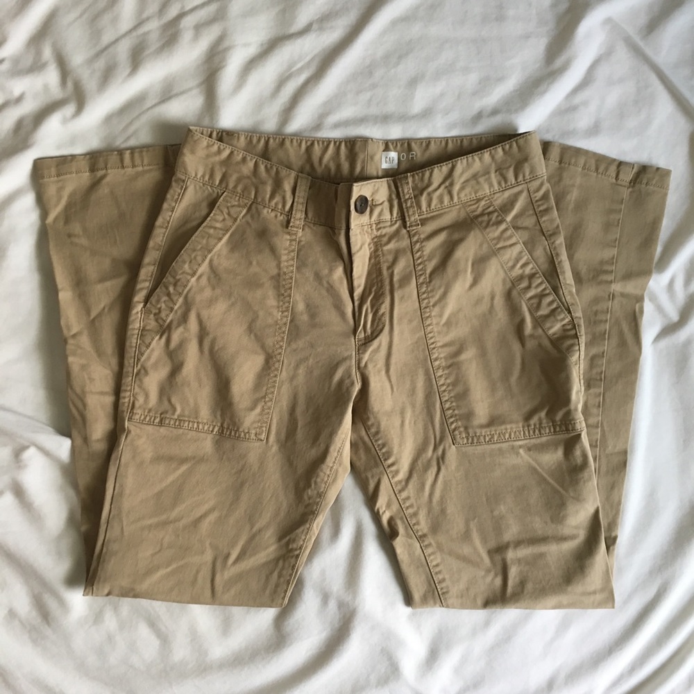 GAP cropped chino pants